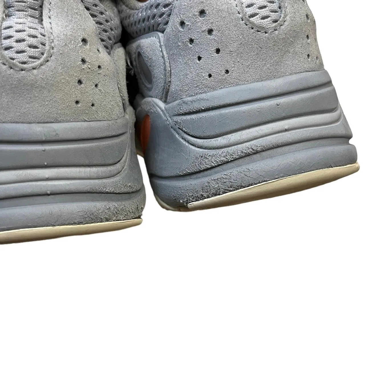 ADIDAS ORIGINALS YEEZY BOOST 700 INERTIA アディダス イージーブースト イナーシャ ローカットスニーカー EG7597