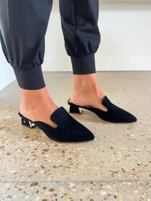 Black Signature Mule