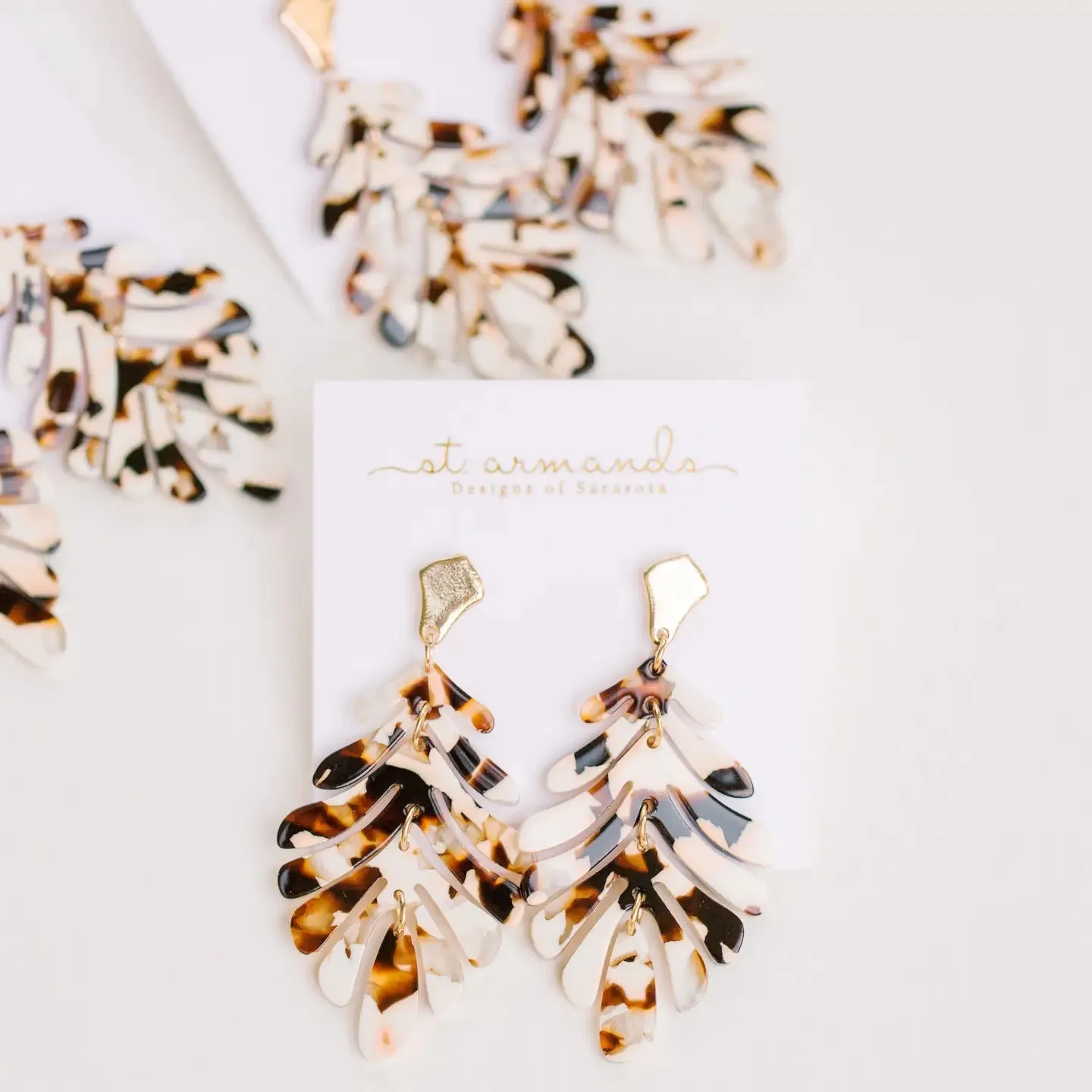 Cocoa Petite Palm Drop Earrings