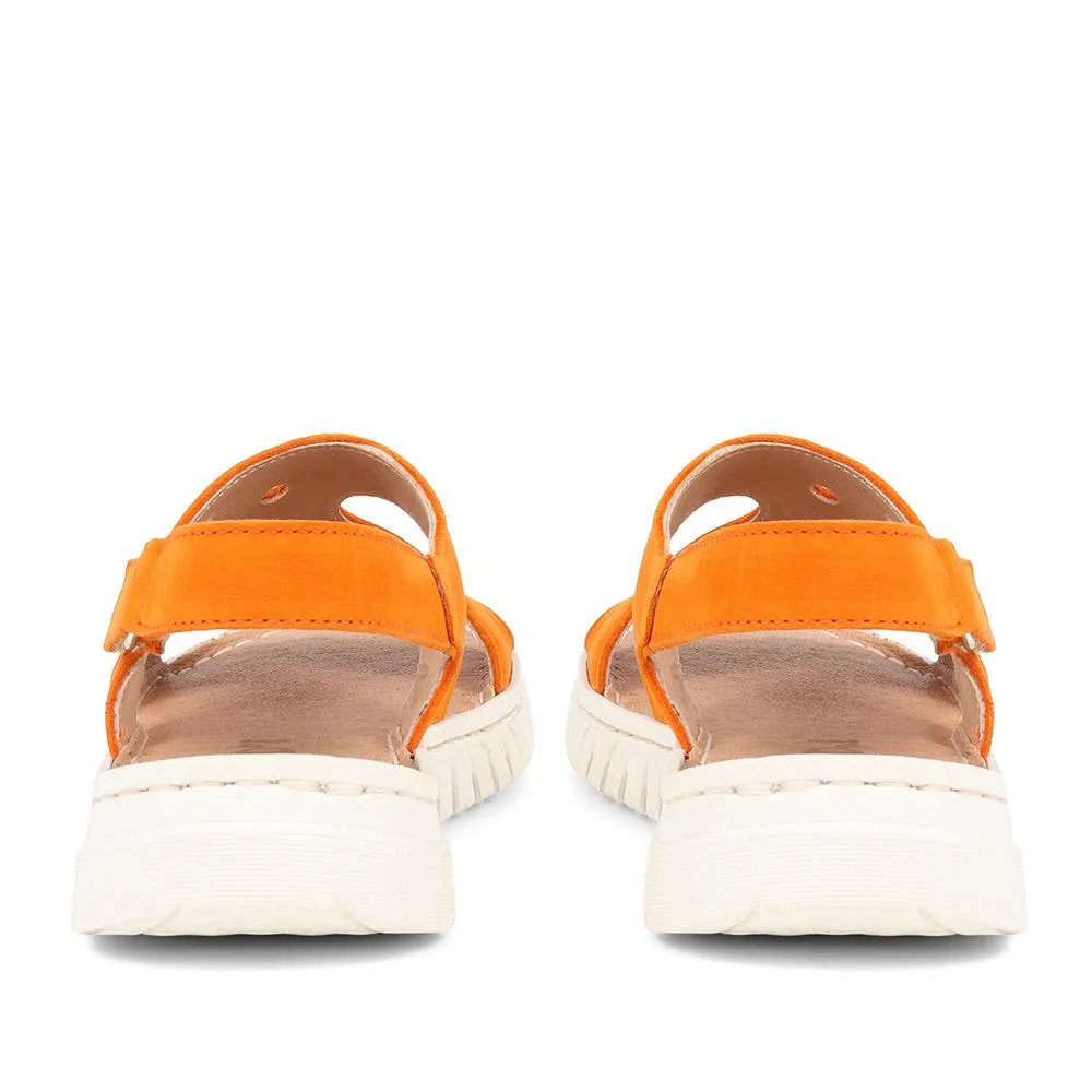 Leather Platform Trainers - VAN37507 / 323 784