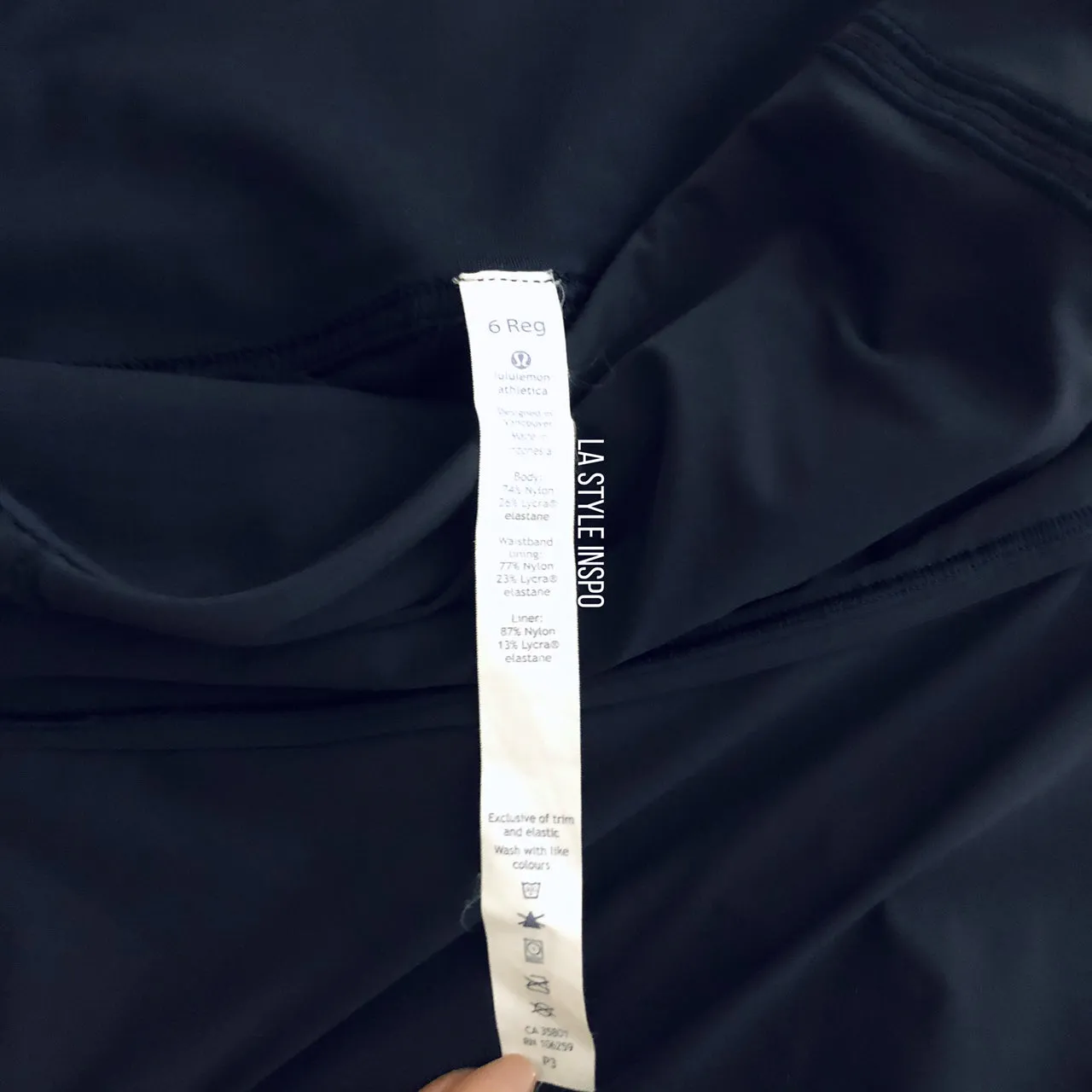 Lululemon Lost In Pace Skirt Regular Navy Size 6