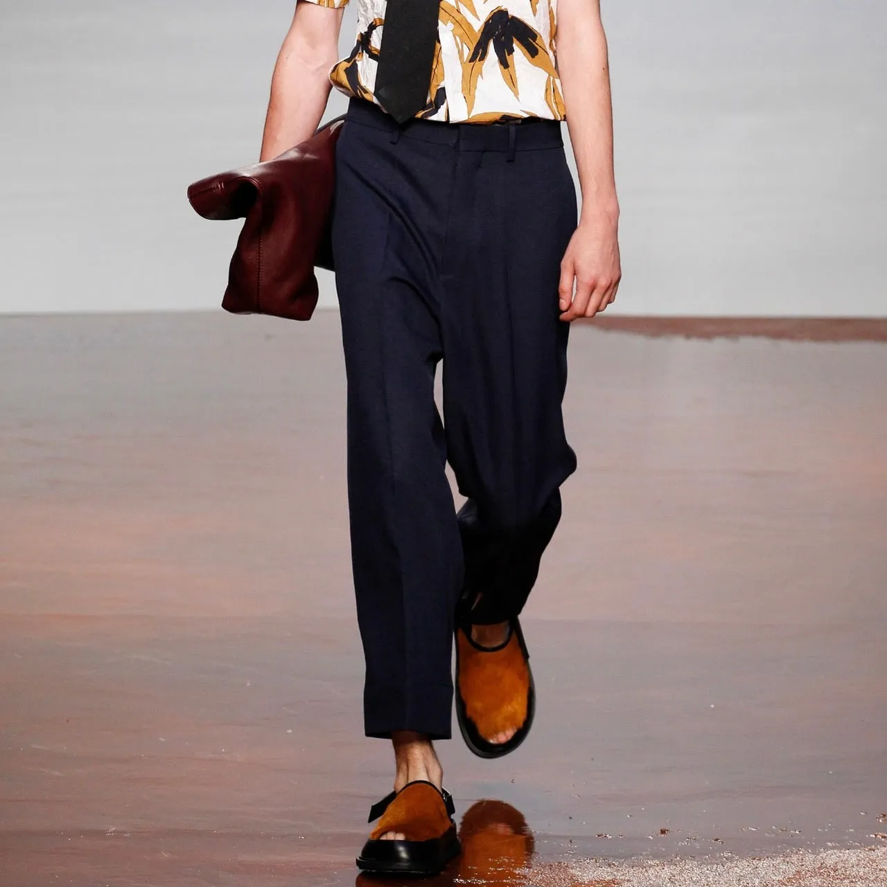 MARNI マルニ 17SS ベルテッドファーサンダル