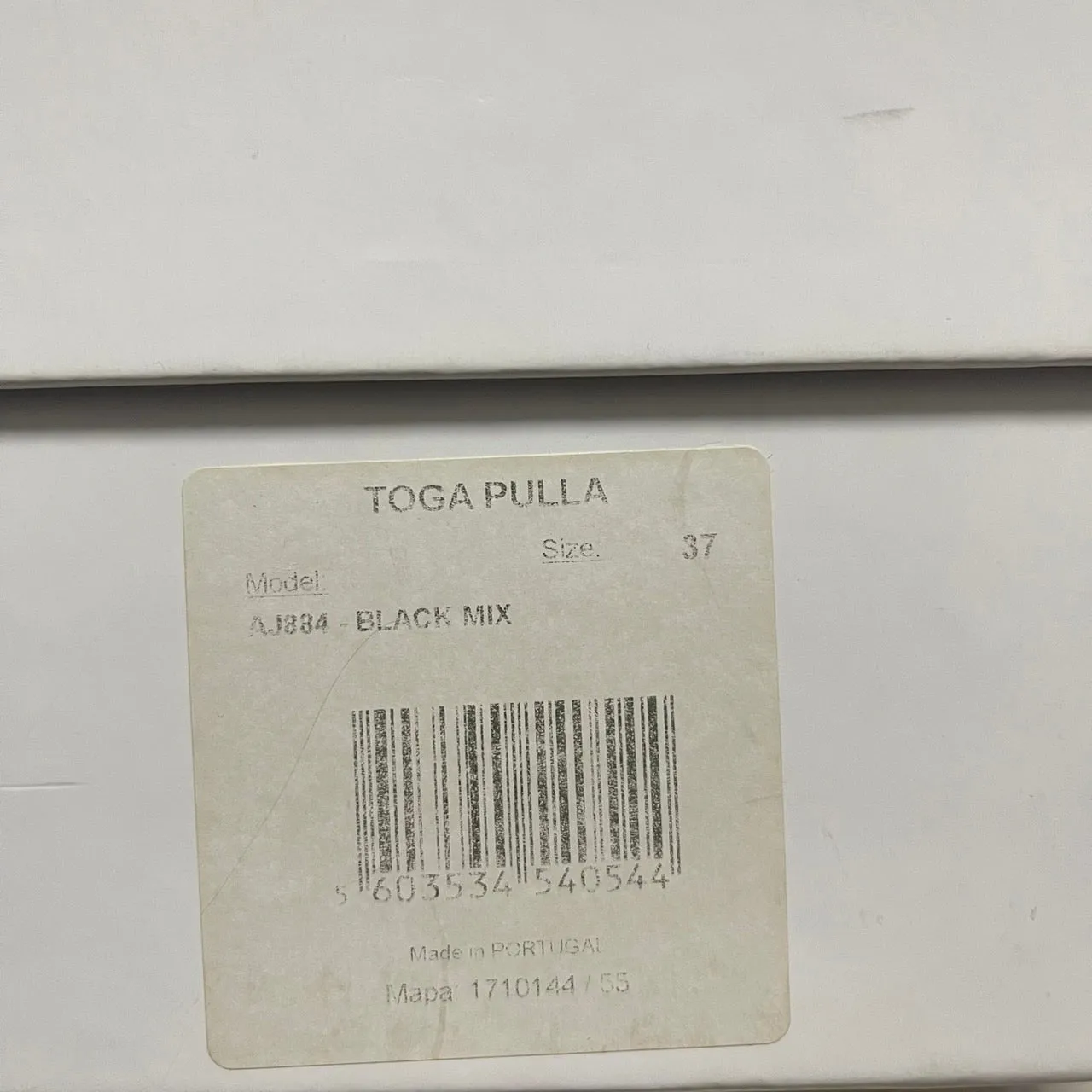 TOGA PULLA トーガプルラ メタルバックルプラットフォームサンダル