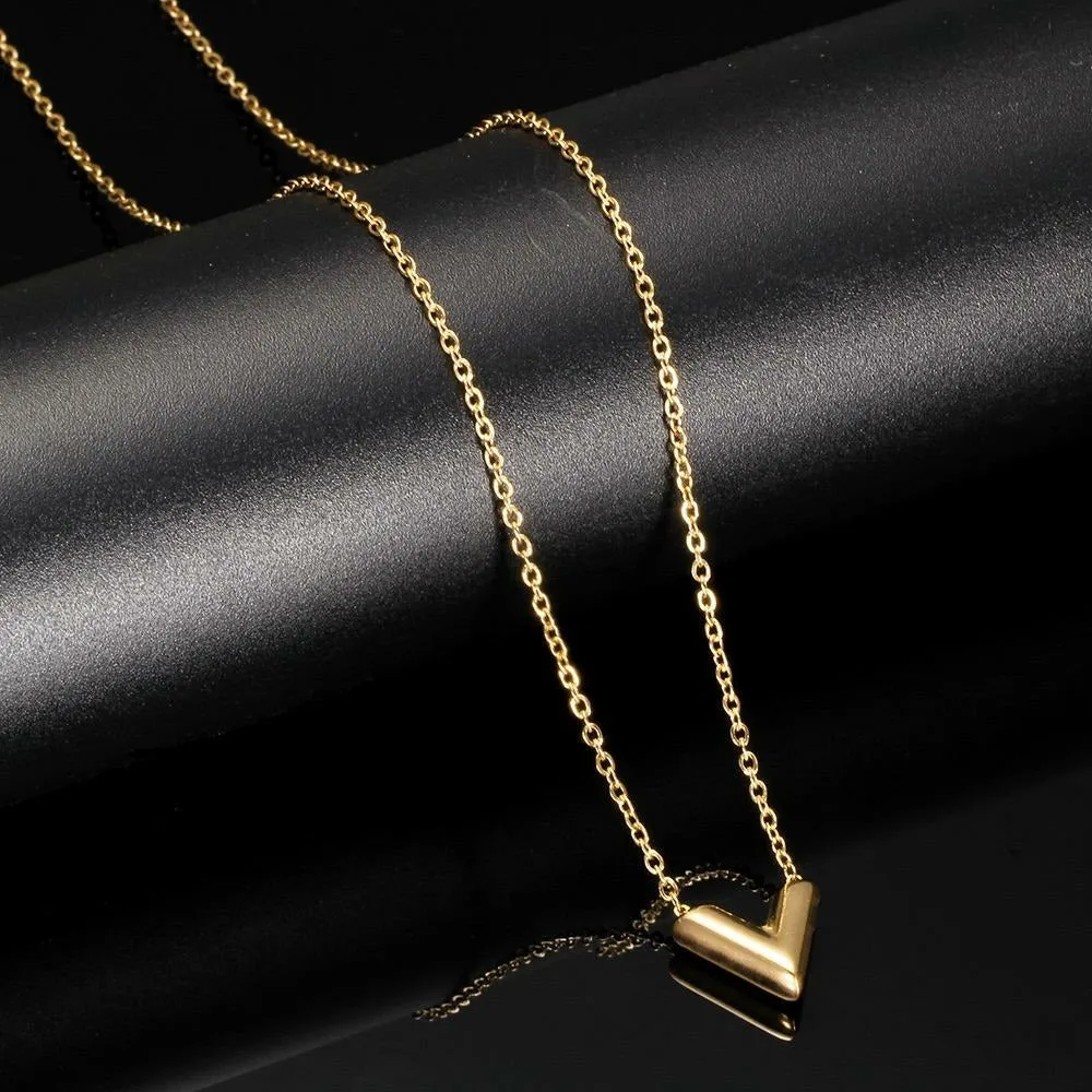 V-Love Letter Neckalce - Stainless Steel