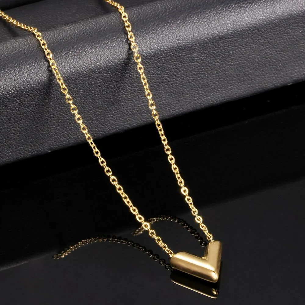 V-Love Letter Neckalce - Stainless Steel